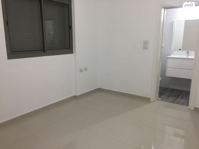 דירה, קריניצי 55, שכונת יהלום, מרכז העיר ב, רמת גן