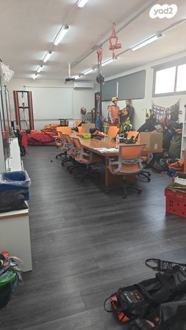 אולמות, יחזקאל רבינזון 10, הדר המושבות החדשה / אם המושבות החדשה, פתח תקווה