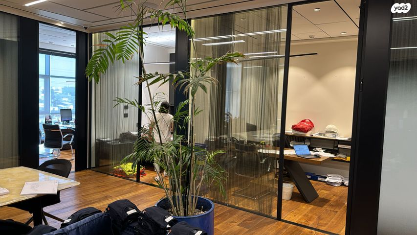 משרדים, הגביש 4, אזור תעשיה ספיר, נתניה