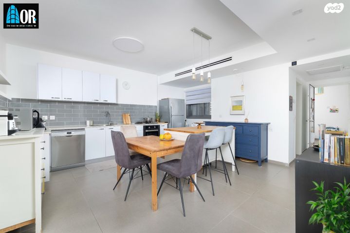 דופלקס, ש"י עגנון, נאות שמיר, יבנה