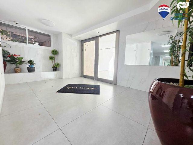 דירה, אחוזת דניה, חדרה