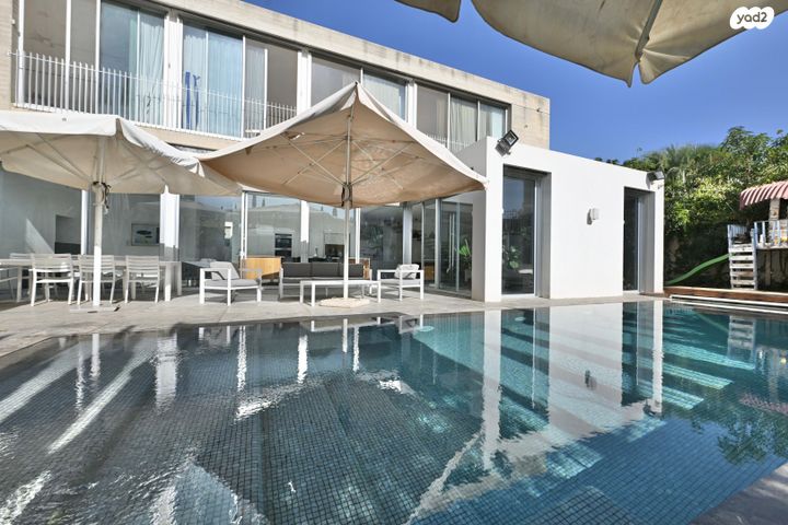 בית פרטי/ קוטג', הכורכר, אירוס, אירוס