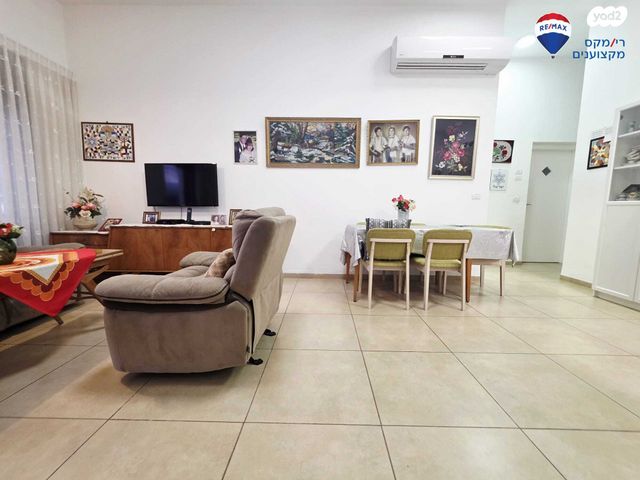 דירת גן, העלייה השנייה, רח' הנשיא צפון, חדרה