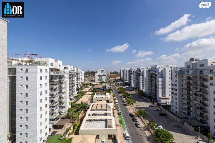 דופלקס, ש"י עגנון, נאות שמיר, יבנה