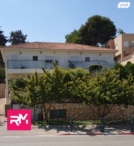 דו משפחתי, מושבה מרכז, זכרון יעקב