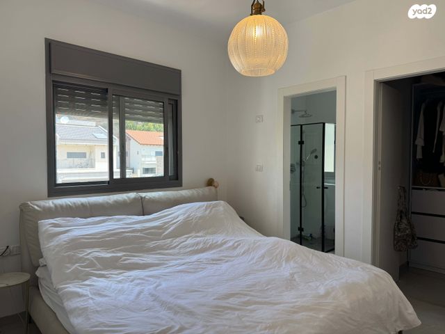 דופלקס, חורשת האקליפטוס, אדמית / יערית, שלומי