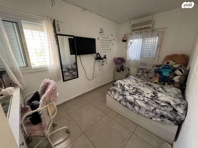 דירת גן, יוסף גדיש, עכו