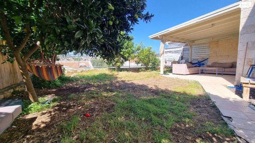 גבעת אלונים