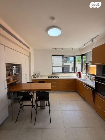 דו משפחתי, תל ברוך, תל אביב יפו