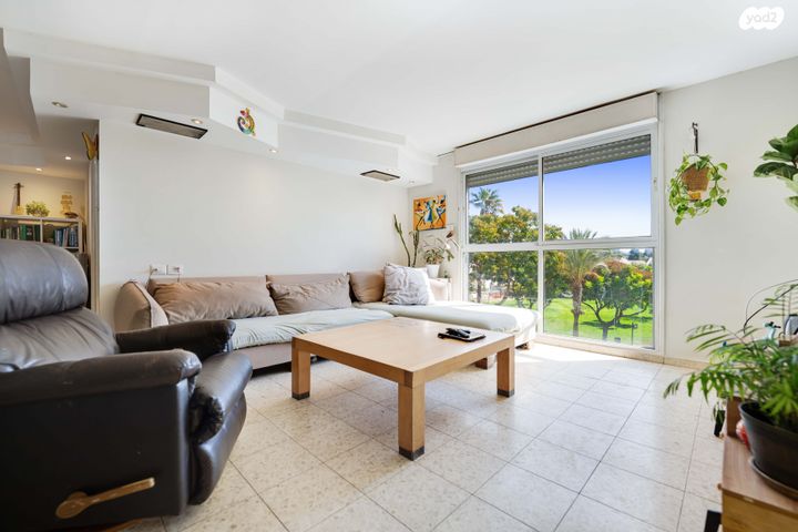 דירה, שדרות מנחם בגין, קרית הסביונים, יהוד מונוסון