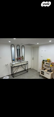 דירה, נתיבות מערב, נתיבות