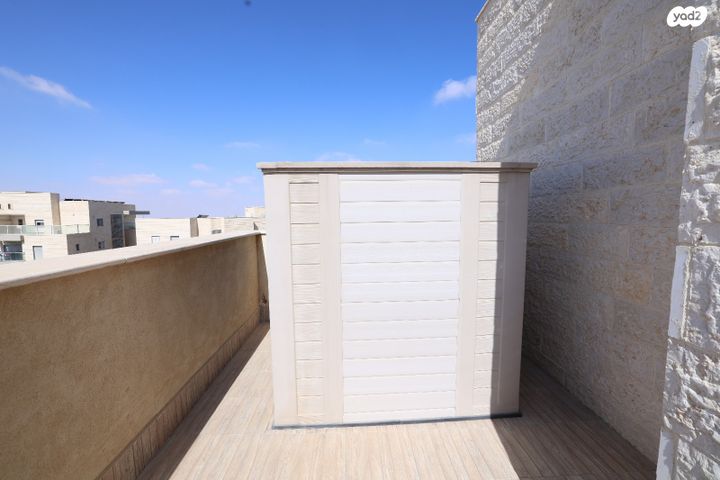 גג/ פנטהאוז, אוסקר שינדלר, רמות הרכס, באר שבע