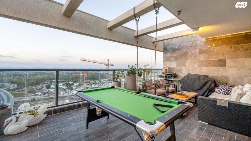 גג/ פנטהאוז, גאולה כהן, רמלה