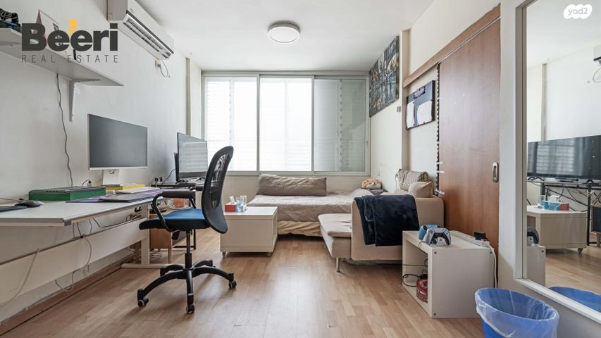 דירה, קריניצי, שכונת יהלום, מרכז העיר ב, רמת גן