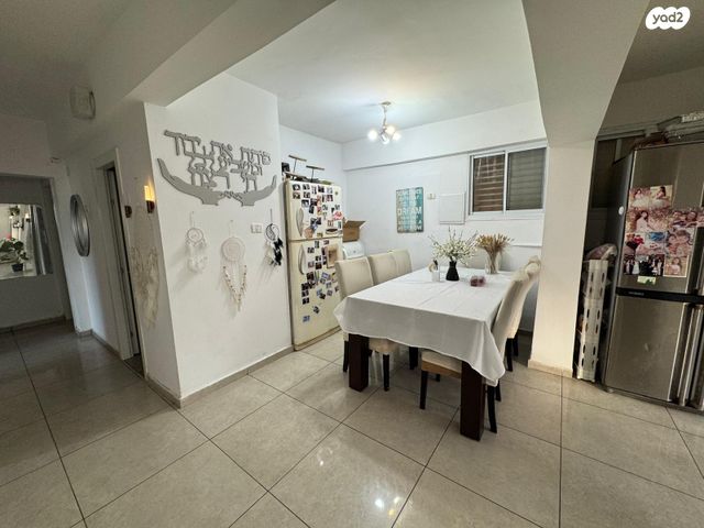 דירת גן, יוסף גדיש, עכו