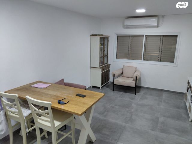 דירה, רחבת רד"ק 16, שכונה י"א, באר שבע