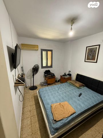 שדרות ביאליק 8