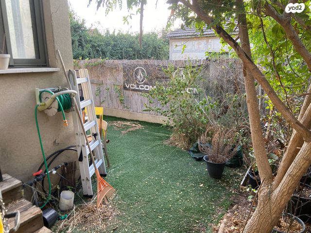 דו משפחתי, ברנדייס, חדרה