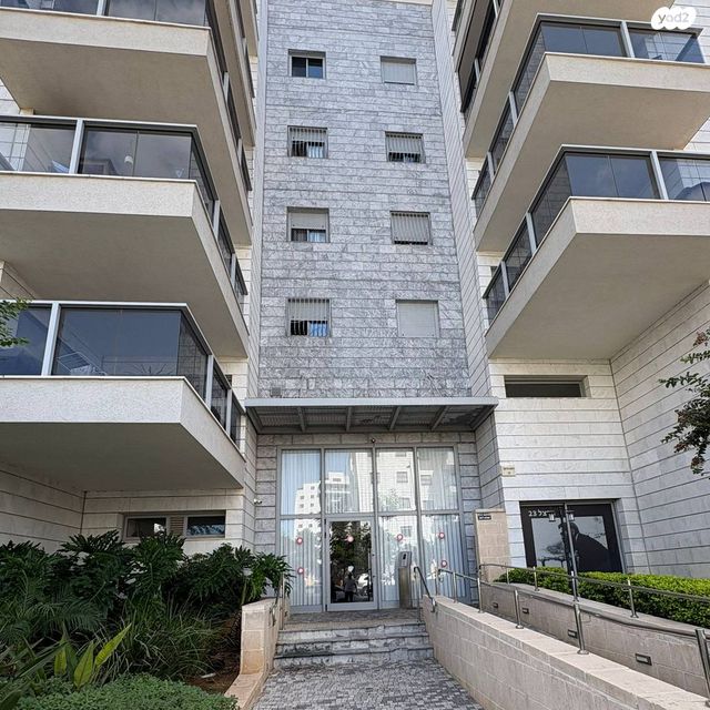 דירה, שדרות הרצל, יבנה