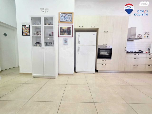 דירת גן, העלייה השנייה, רח' הנשיא צפון, חדרה