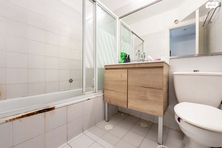 דירה, שדרות מנחם בגין, קרית הסביונים, יהוד מונוסון