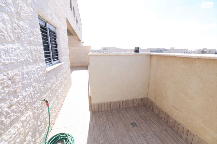 גג/ פנטהאוז, אוסקר שינדלר, רמות הרכס, באר שבע