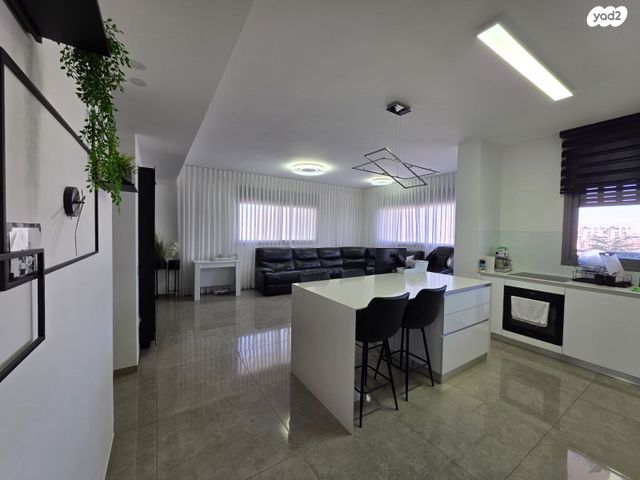 דירה, מודיעין מכבים רעות