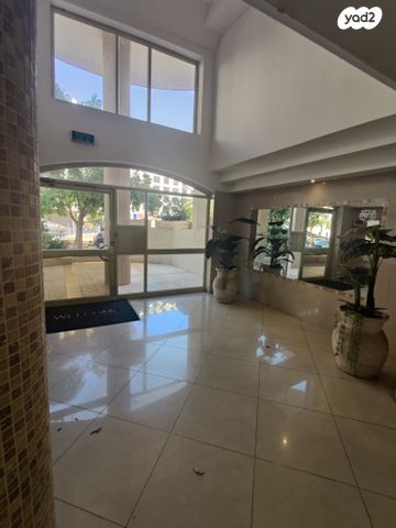 דירה, שמואל כהן יוחננוף, קרית שלום, תל אביב יפו