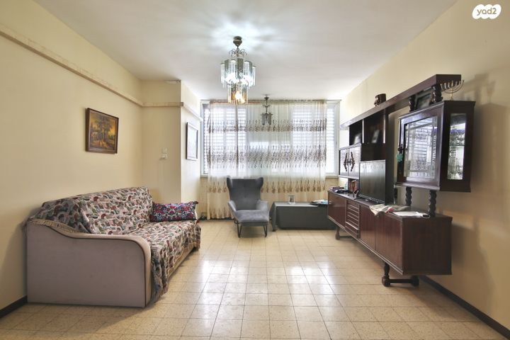 דירה, ז'בוטינסקי 1, מוצקין הותיקה, קרית מוצקין