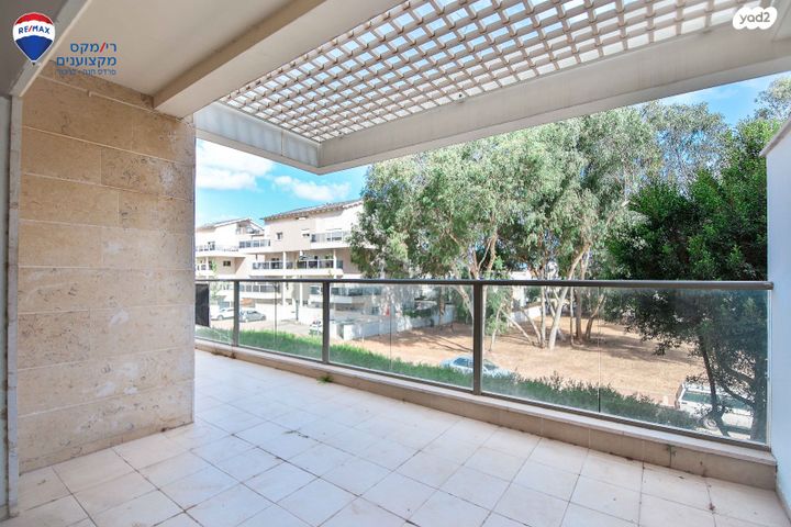 דירה, נטע, פרדס חנה כרכור