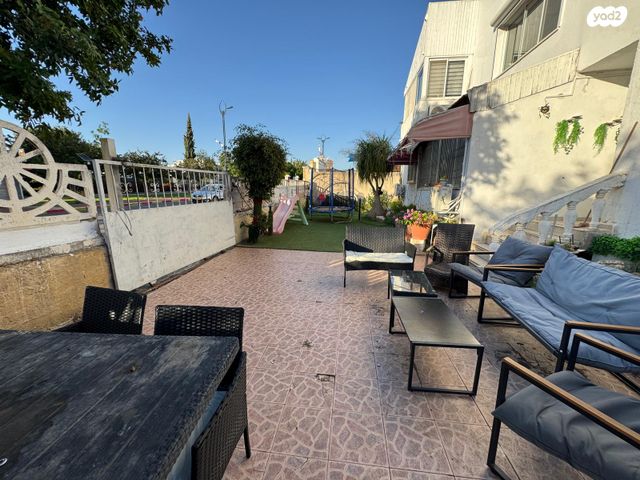 דירת גן, יוסף גדיש, עכו