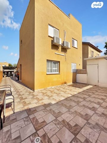 בית פרטי/ קוטג', נווה מנחם, באר שבע