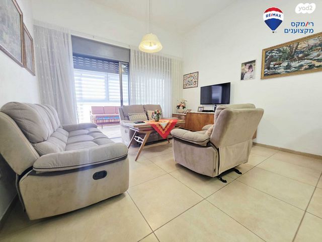 דירת גן, העלייה השנייה, רח' הנשיא צפון, חדרה