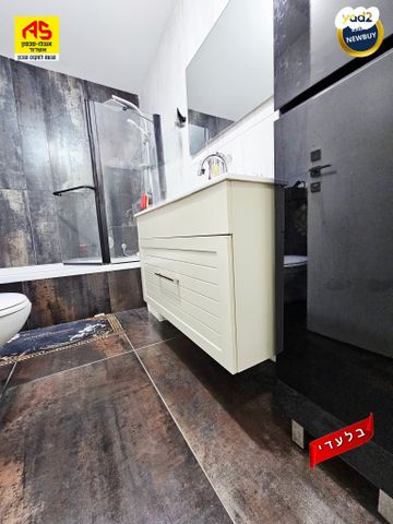 גג/ פנטהאוז, האצ"ל, אשדוד