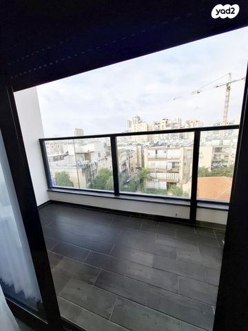 דירה, ארלוזורוב 69, עצמאות יוספטל, בת ים