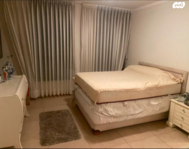 דירה, שדרות הנשיא, מרכז הכרמל, חיפה