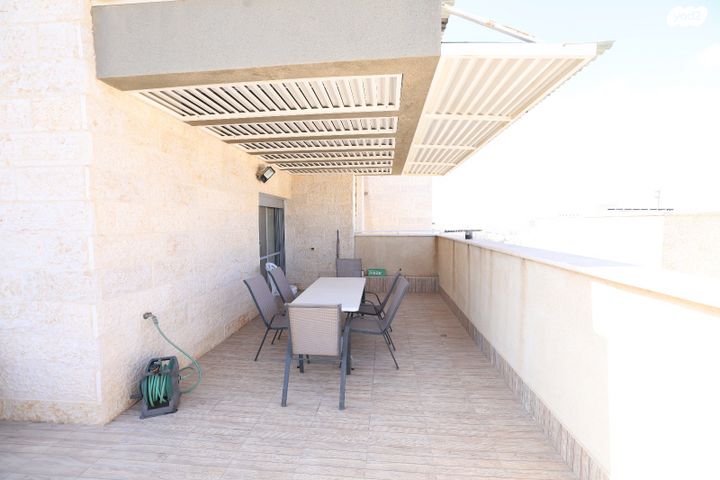 גג/ פנטהאוז, אוסקר שינדלר, רמות הרכס, באר שבע