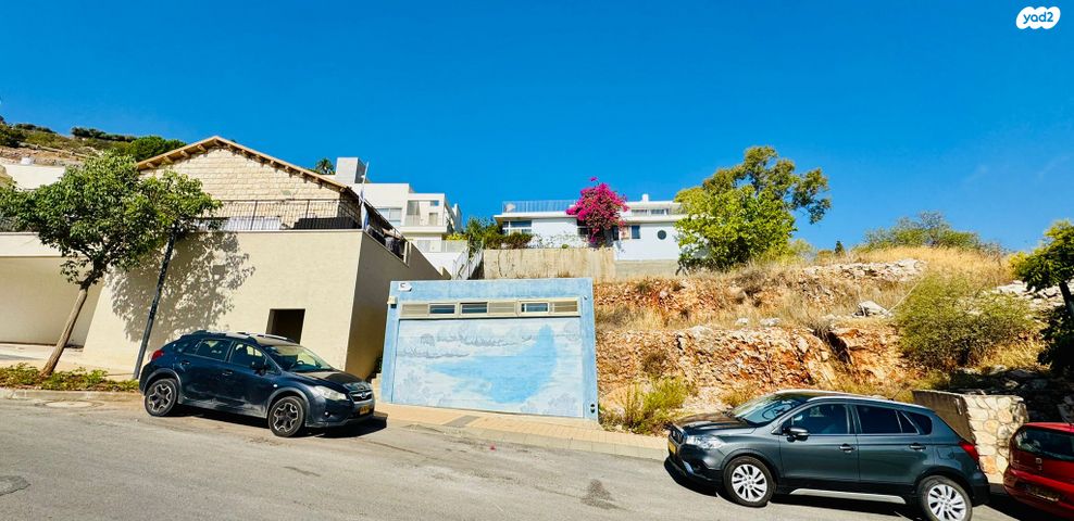 מגרשים, דרך הצבר, ראש פינה