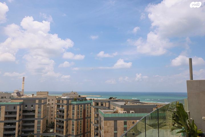 גג/ פנטהאוז, הגוש הגדול, רמת אביב החדשה, נופי ים, תל אביב יפו