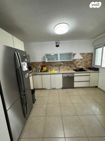 דירה, שמואל כהן יוחננוף, קרית שלום, תל אביב יפו