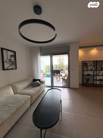 דירה, שדרות הרצל, יבנה