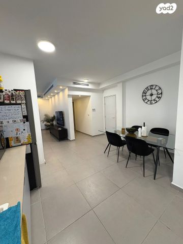 דירה, שדרות הרצל, יבנה