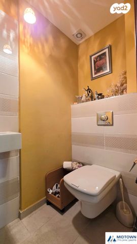 דירה, ד"ר משה סנה 31, הזמר העברי, כפר סבא