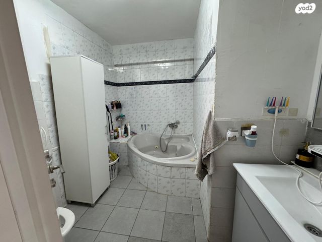 דירת גן, יוסף גדיש, עכו