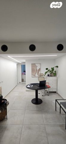 דירה, אריאל שרון, נווה שרון / שער העיר, נתיבות