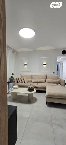 דירה, אריאל שרון, נווה שרון / שער העיר, נתיבות