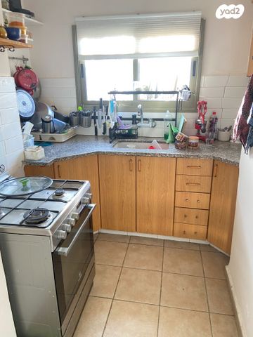 דו משפחתי, ברנדייס, חדרה