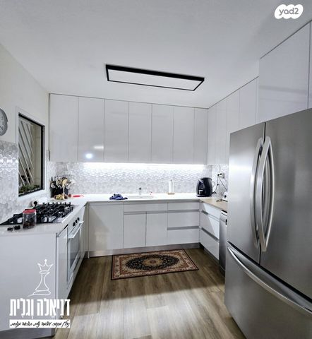 דירה, דפנה, הפרחים, מודיעין מכבים רעות