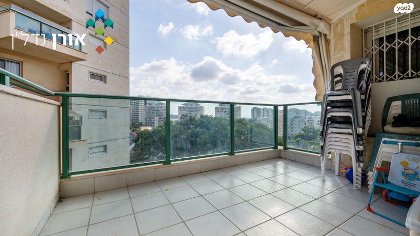 דירה, רחובות החדשה, רחובות