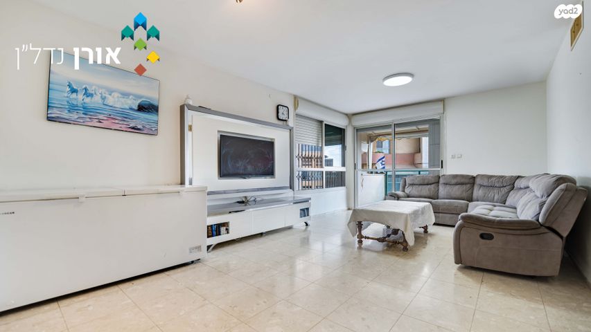 דירה, רחובות החדשה, רחובות